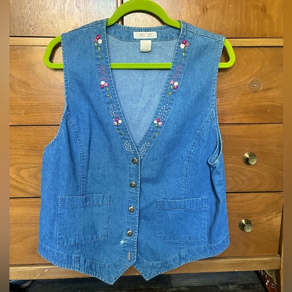 VTG 90s Pink & White Floral Embroidered Jean Vest • Cherokee brand • size Medium - Picture 1 of 7